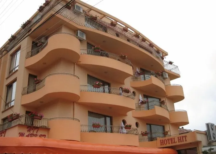 Family Hit Китен