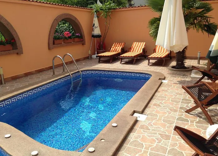 Family Hit Хотел 2*